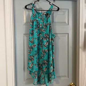 Torrid tank top, high low